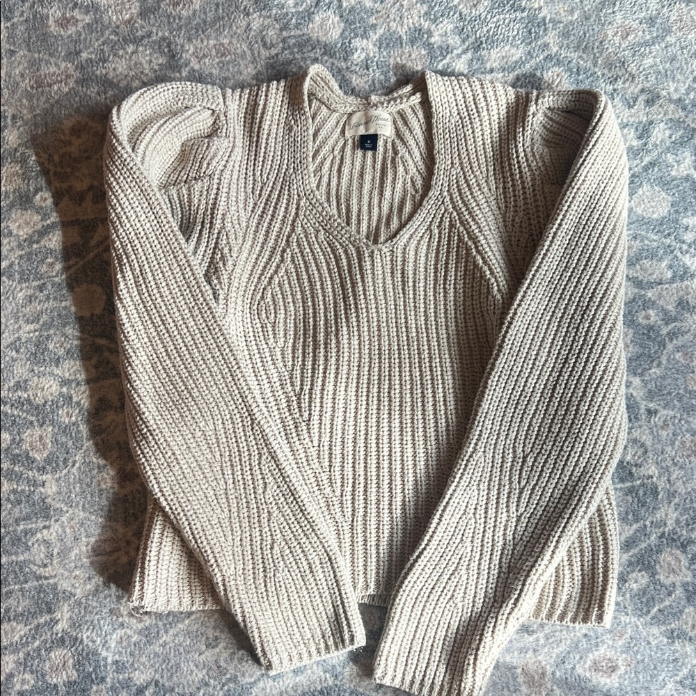 Universal Thread Women's V-Neck Sweater - Cream
